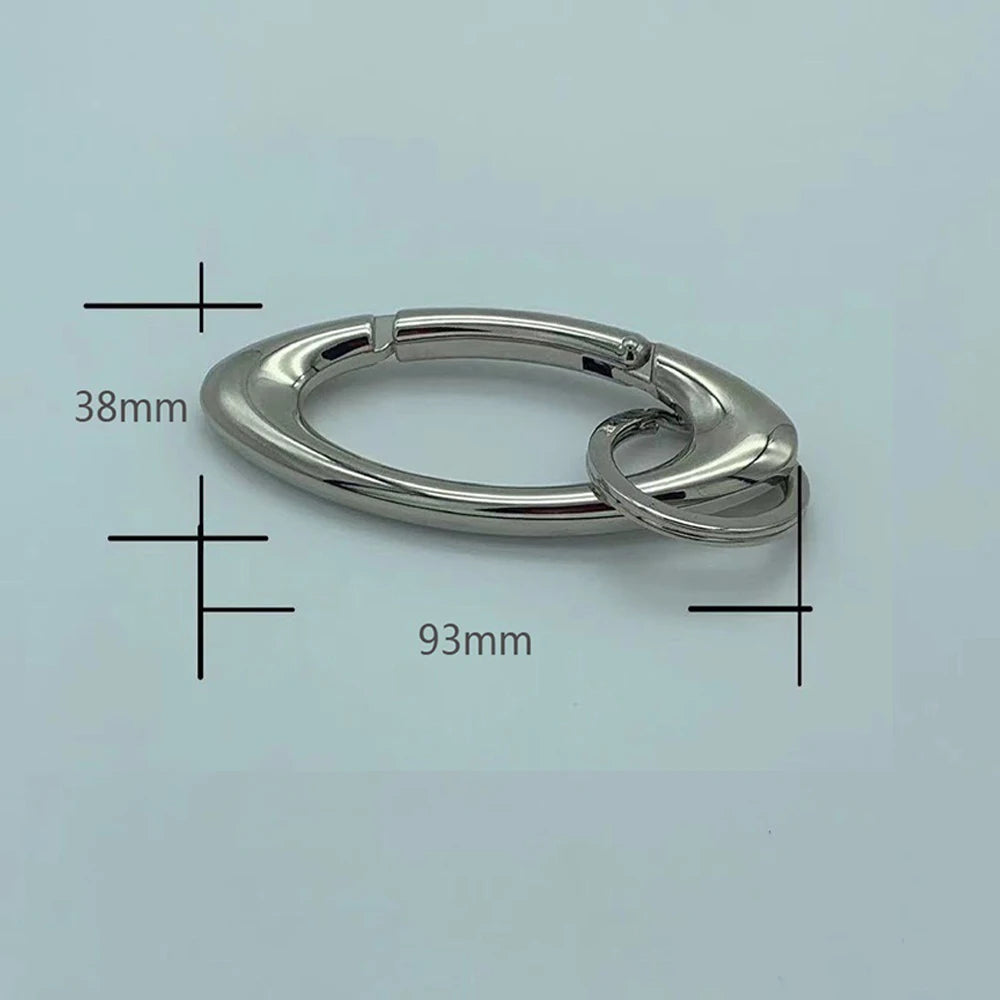 Twisted Metal Carabiner Keychain Multifunctional Mountaineering Car