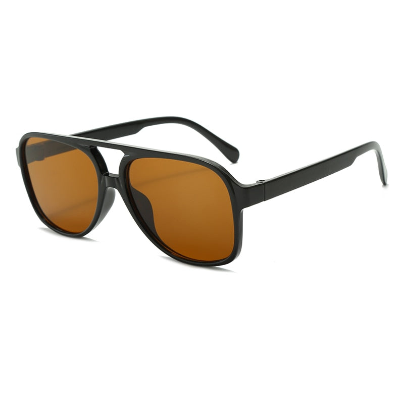 Stylish Fashion Sunglasses Enhance Your Look with Polycarbonate Material