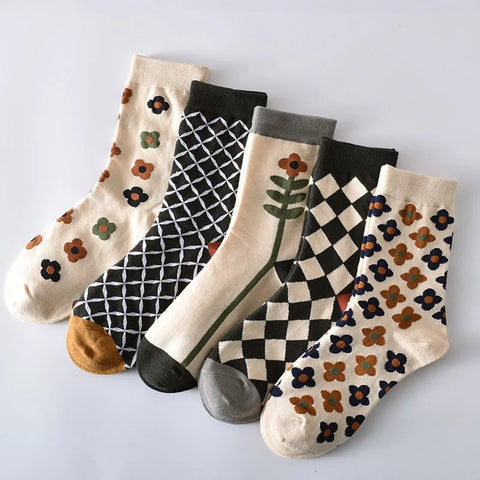 Women's Socks Retro Small Flower Diamond Grid Medium Tube Socks