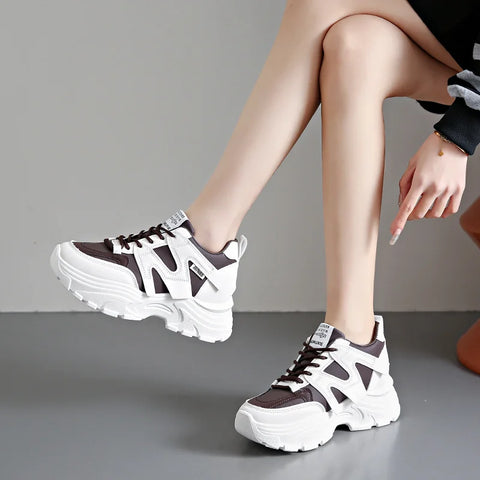 2024 Casual Wear-resistant Thick-soled Height-increasing Versatile Leather Sneakers