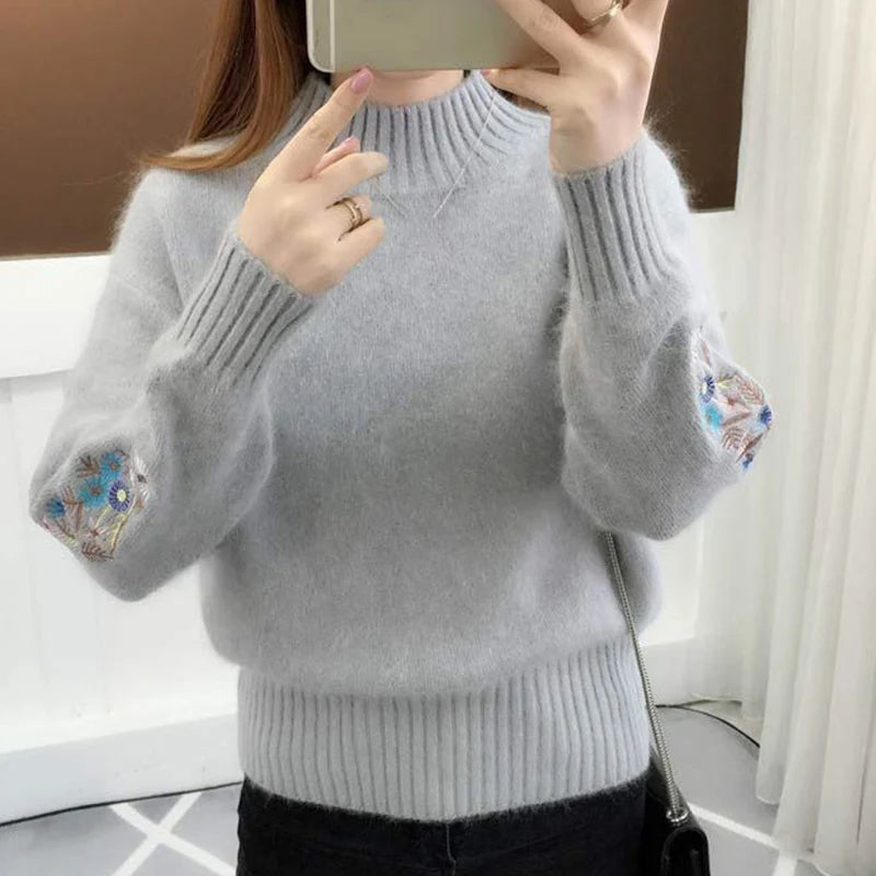 Autumn Winter Embroidery Knit Sweater for Women