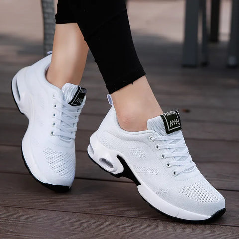 Breathable Female Sports Shoes Anti-slip Women Sneakers Flexible Vulcanized Shoes