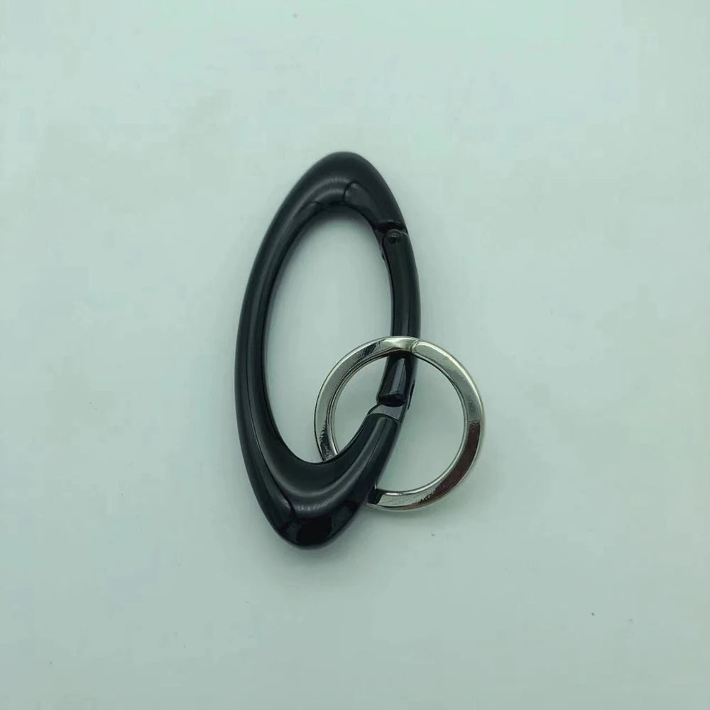 Twisted Metal Carabiner Keychain Multifunctional Mountaineering Car