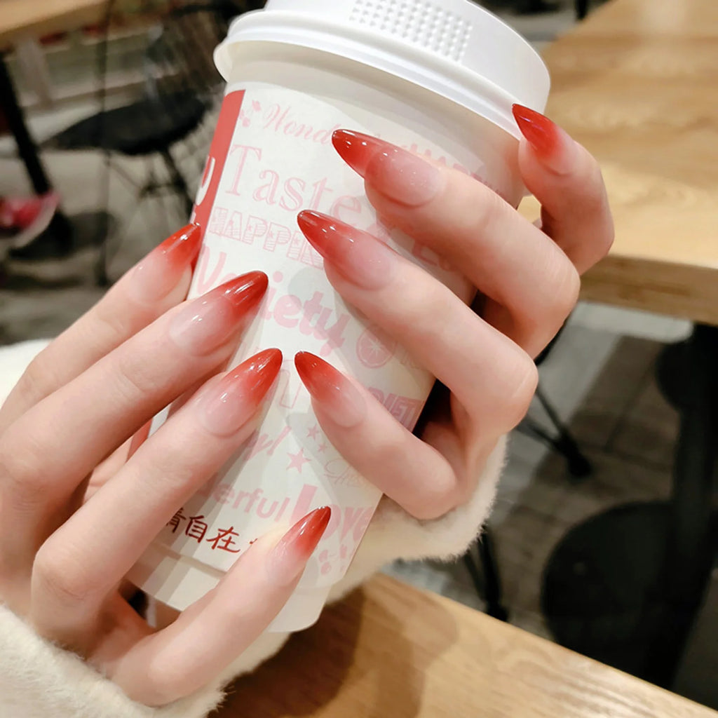 Gradient Red Nail Art