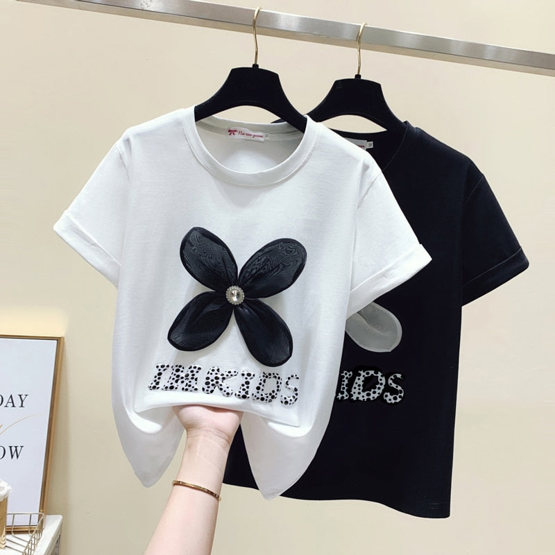 Female Summer Casual T-shirt O-Neck Top with Flower Appliques, Korean-Inspired White and Black Tee